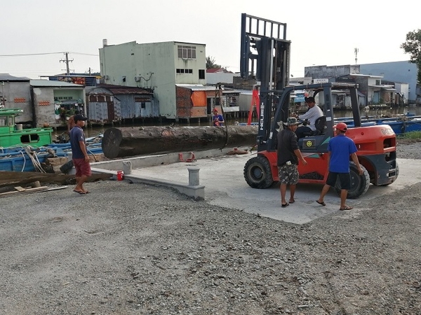 xe nâng 5 tấn heli