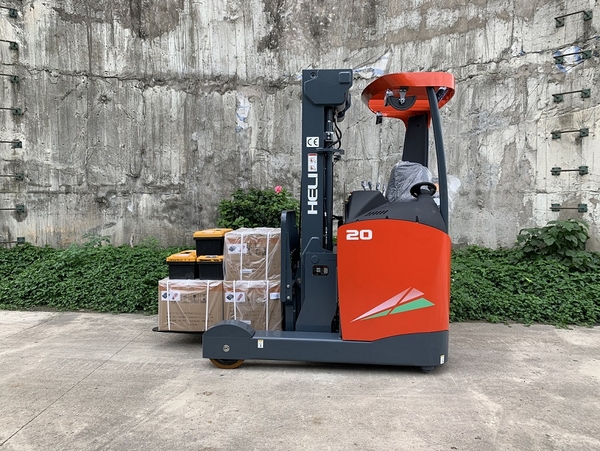 xe nâng điện reach truck heli