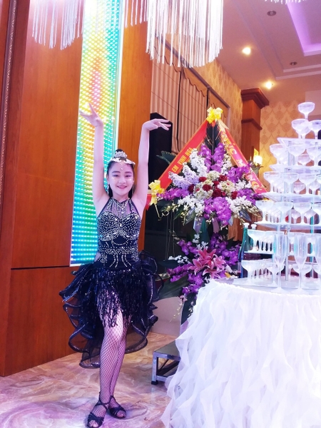 Trang phục nhảy dancesport màu đen