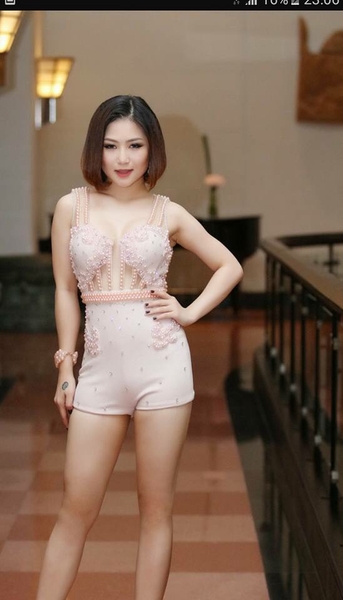 BỘ NHẢY HIỆN ĐẠI MÀU HỒNG NHẠT