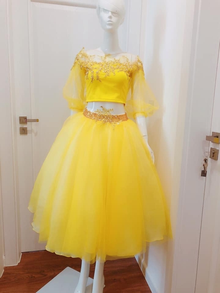 Váy múa màu vàng nữ tính