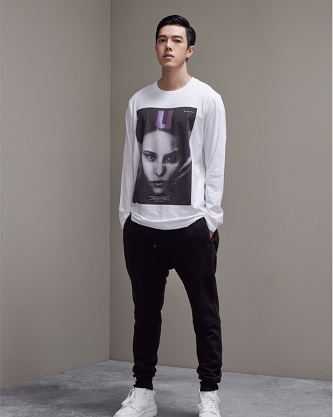 Faces Graphic Printed Long Sleeve T-Shirt