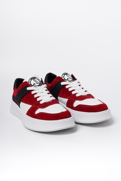 Amand Low Top Signature Logo Sneaker