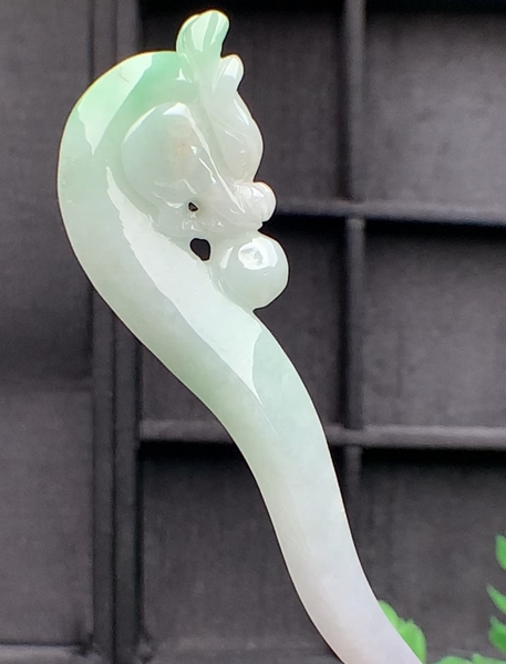 TRÂM NGỌC ĐẦU RỒNG Ngọc phỉ thúy tự nhiên Jadeite A - NT550