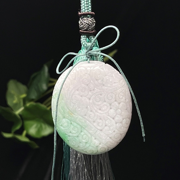 Mặt dây ngọc bội chạm lộng Ngọc phỉ thúy tự nhiên (Jadeite A) -NT636