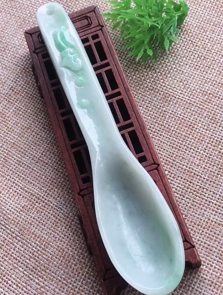 THÌA NGỌC PHỈ THÚY JADEITE -nt408