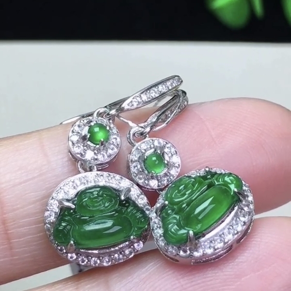 Khuyên tai Di lặc xanh lên bạc 925 ngọc phỉ thúy (Jadeite A) -NT626