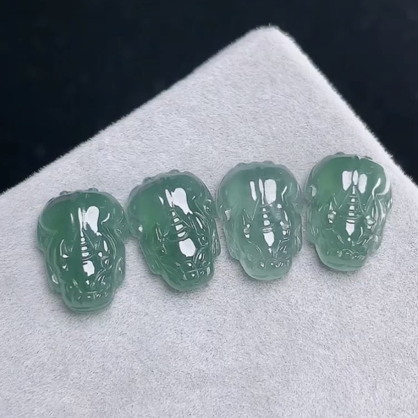 Mặt nhẫn tỳ hưu băng trong Ngọc phỉ thuý tự nhiên Jadeite loại A - NT937