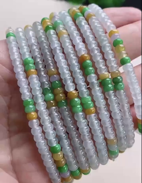 Vòng hạt băng ni4,4 mm Ngọc phỉ thuý tự nhiên Jadeite loại A -NT949