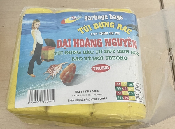 tui-dung-rac-trung