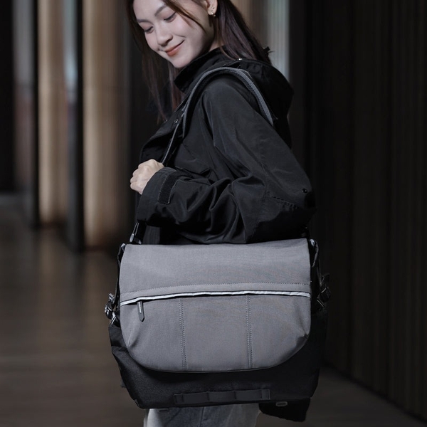 Ulanzi TE88 Túi đeo chéo đựng máy ảnh dung tích mở rộng 15L chính hãng