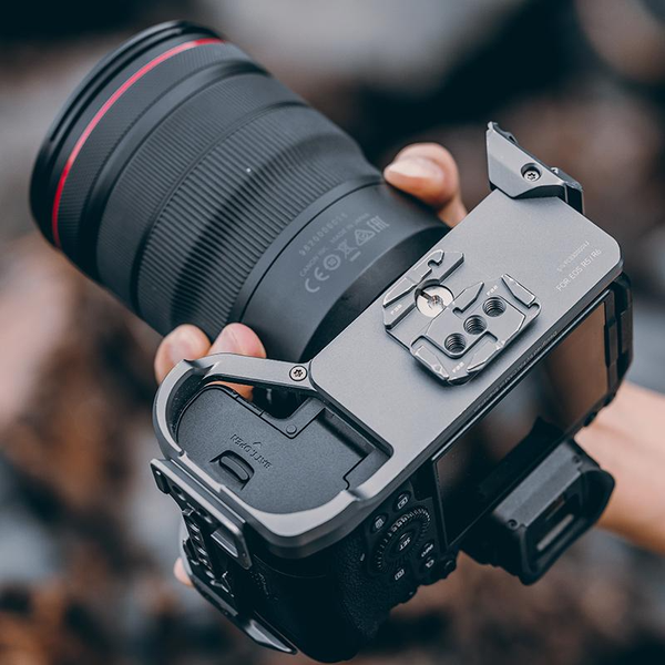 Khung bảo vệ cho máy ảnh CANON EOS R5/R6 FALCAM F22/F38 Quick Release Camera Cage 2634