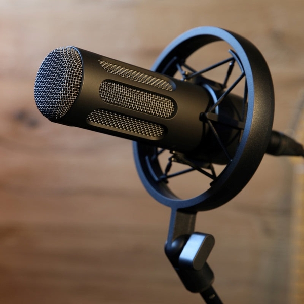 Micro Dynamic Cardioid Beyerdynamic M70 Pro X họp trực tuyến Podcasting chính hãng