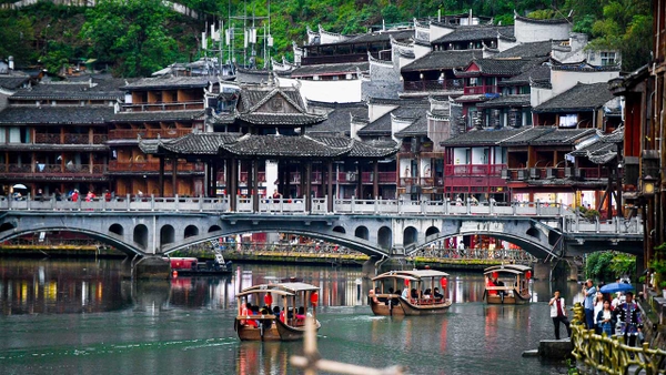 TOUR: HÀ NỘI – TRƯƠNG GIA GIỚI – PHƯỢNG HOÀNG CỔ TRẤN  – MIÊU TRẠI MẠC NHUNG HẠNG NGÔ TƯƠNG TÂY  - VIÊN GIA GIỚI – HỒ BẢO PHONG