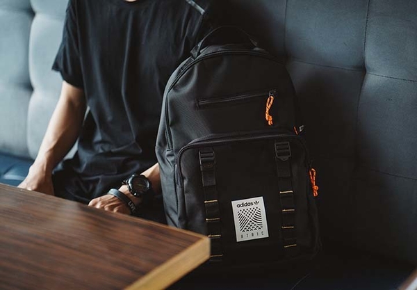 balo adidas atric heritage