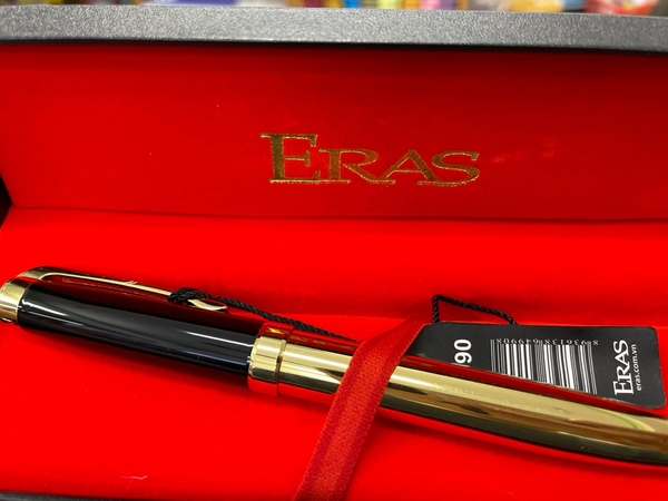 Bút kí Eras E990