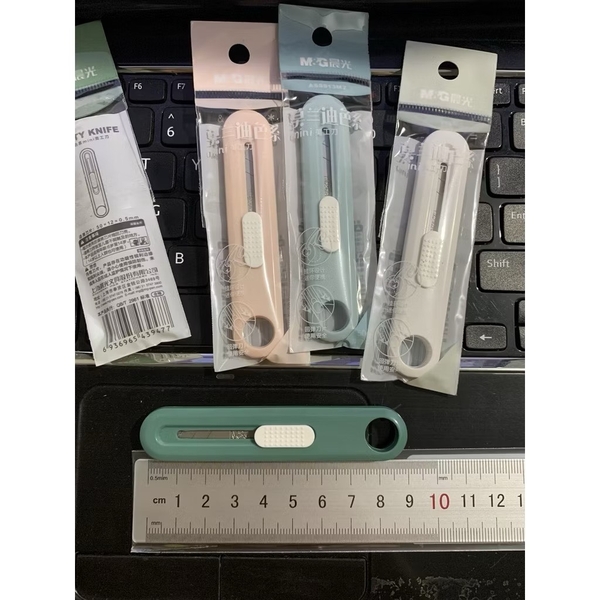 Dao Mini 913M2 MG ( dạng móc khoá )