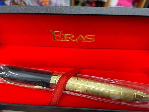 Bút ký tên Eras E899