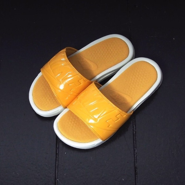 [AO2408-200] W NIKE BENASSI JDI ULTRA SE 'YELLOW'