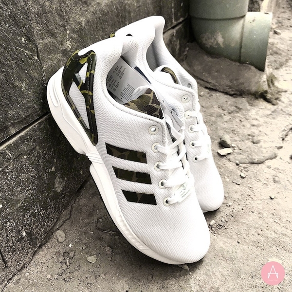 [CG3246] K ADIDAS ZX FLUX WHITE CAMO