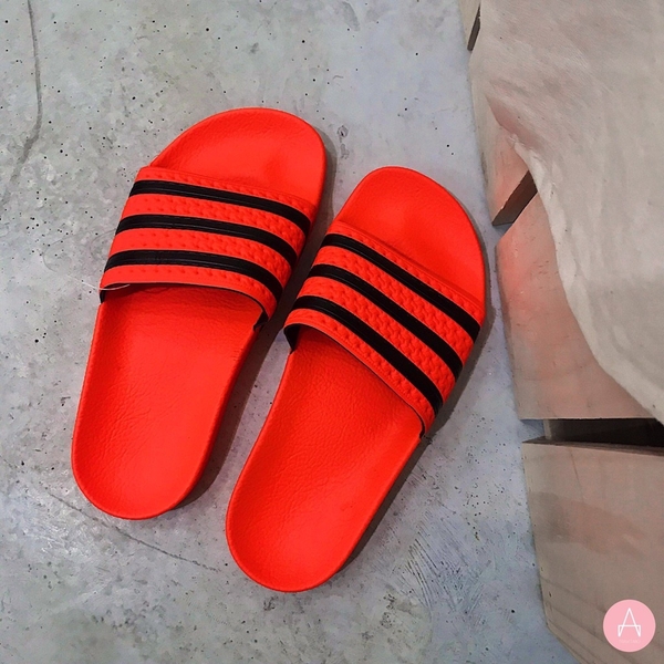 [CM8442] M ADIDAS ADILETTE SLIDES 