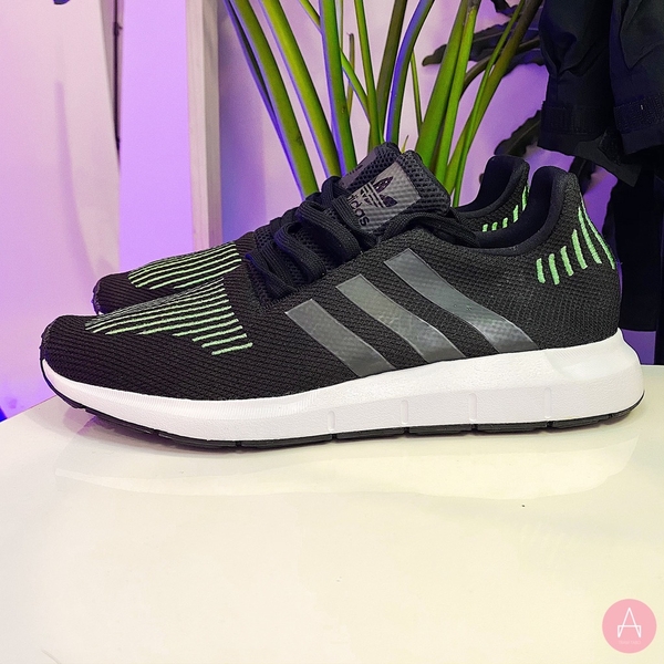 [CG4110] M ADIDAS SWIFT RUN BLACK GREEN