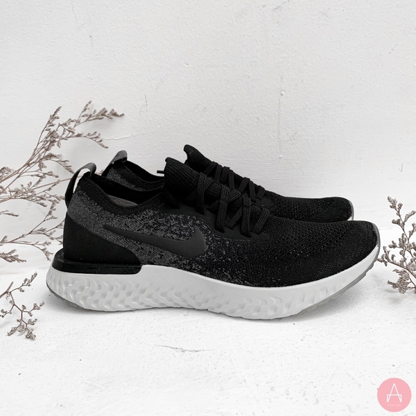 [943311-001] K NIKE EPIC REACT BLACK WHITE