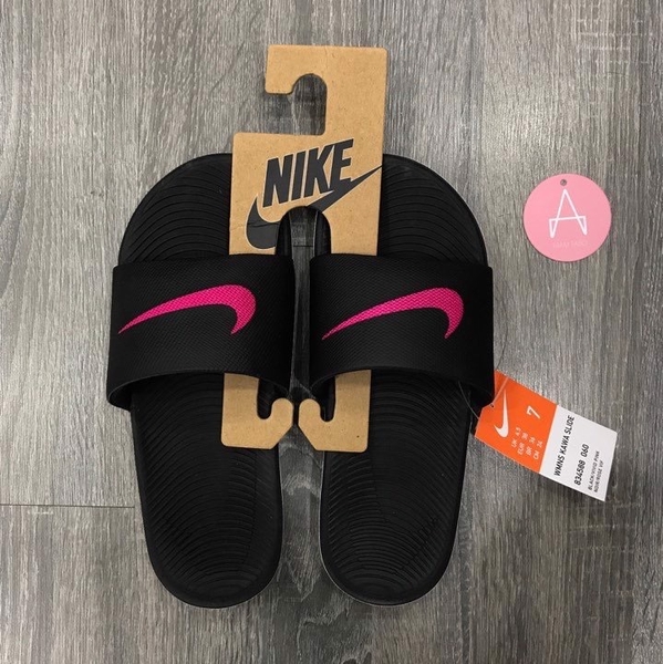 [834588-060] W NIKE KAWA BLACK SWOOSH PINK