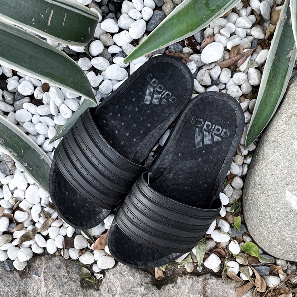 [EH2256] M ADIDAS ADILETTE BOOST SLIDES TRIPLE BLACK