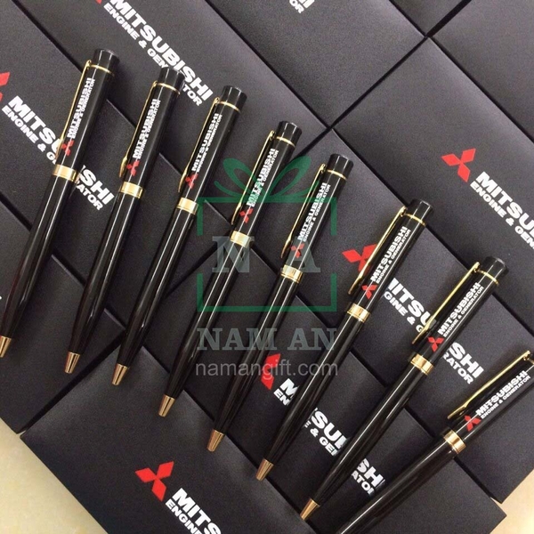 in lên bút bi kim loại