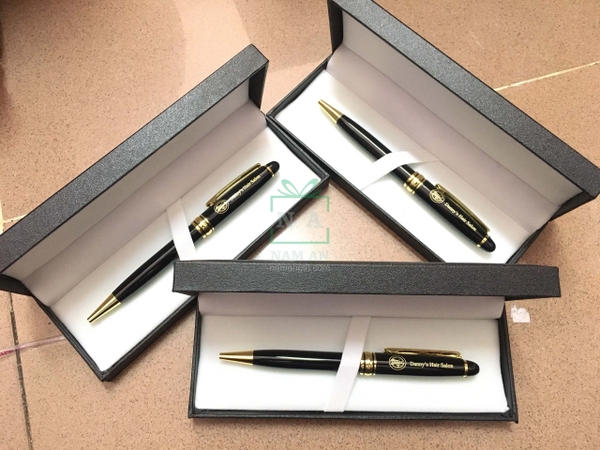 bút bi kim loại khắc logo