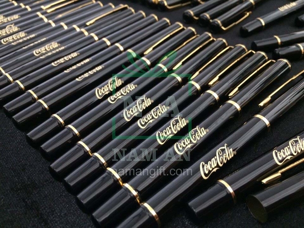 bút kim loại khắc logo