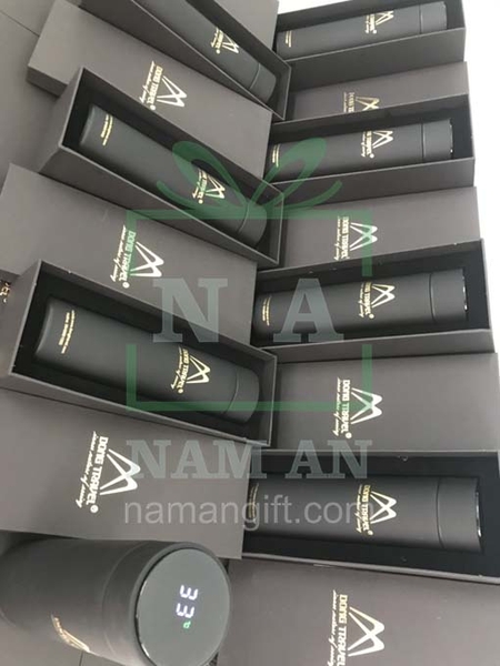 in hình lên bình giữ nhiệt