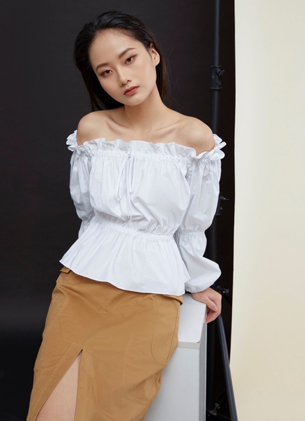 Lily Princess off the shoulder top