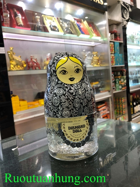 Vodka Diamond Doll Silver - Búp Bê Nga - dung tích 700ml