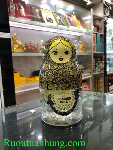 Vodka Diamond Doll Gold - Búp Bê Nga - dung tích 700ml
