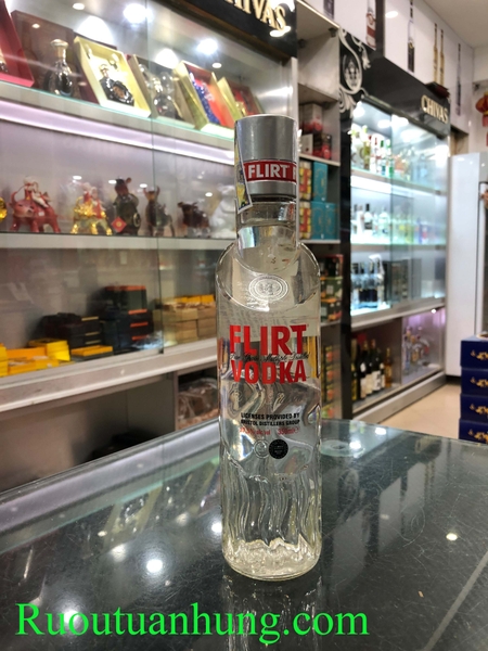Vodka Flirt - dung tích 350 ml