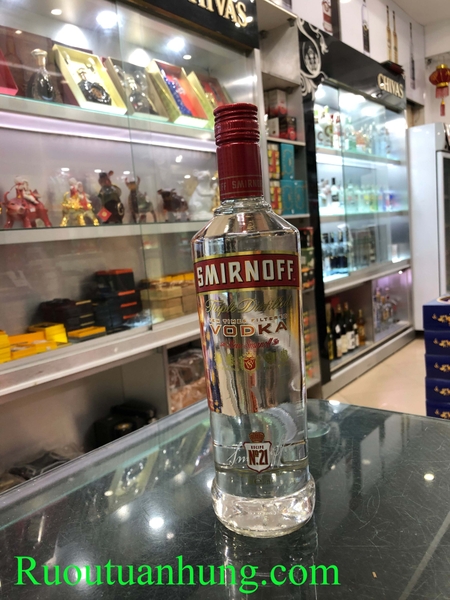 Vodka Smirnoff Triple Distilled- dung tích 700ml