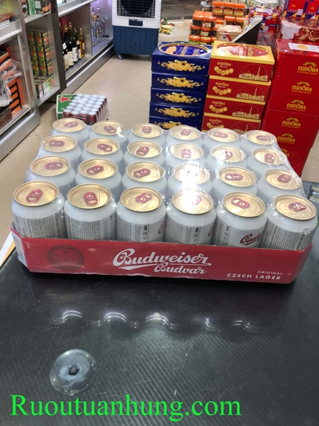 Bia Budweiser Budvar - lon dung tích 500ml