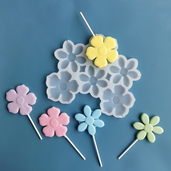 Khuôn silicon - 6 bông hoa to nhỏ.