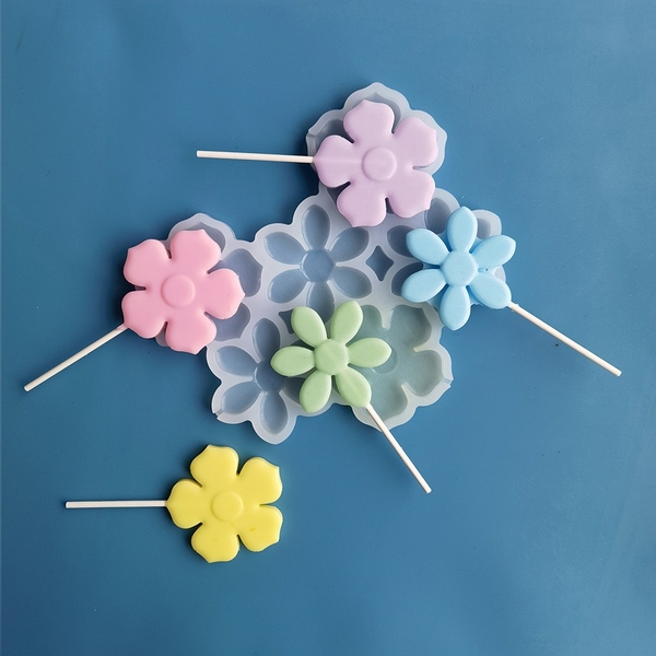 Khuôn silicon - 6 bông hoa to nhỏ.