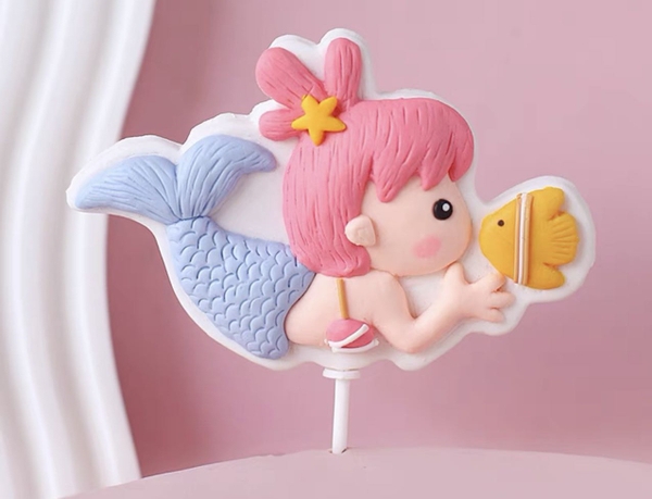 Tượng silicon-tiên cá dáng nằm.