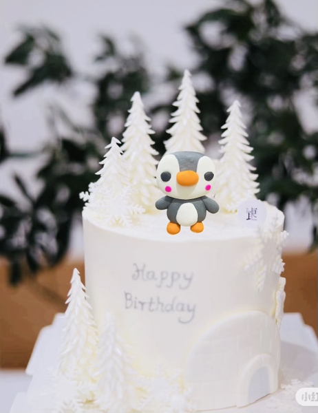 Tượng silicon-chim cánh cụt.