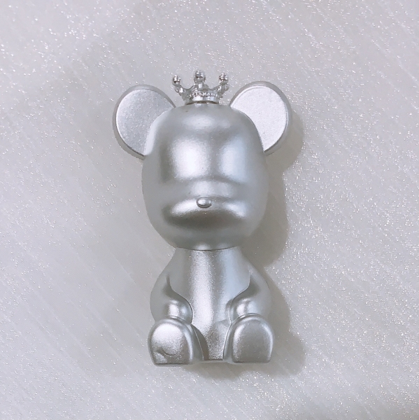 TUONG-Gấu bạc đội vương miện.