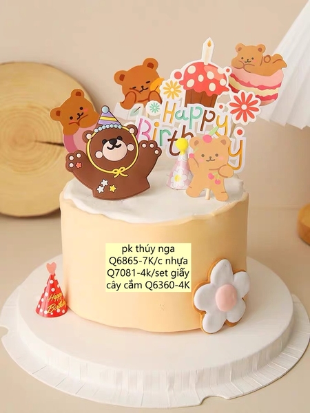 Tượng Gấu nâu giơ 2 tay (nhựa dẻo).