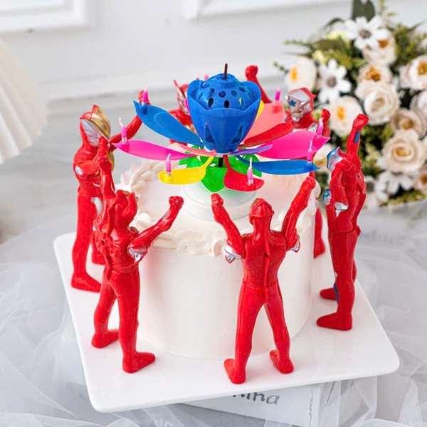 Set tượng nhựa -  6 siêu nhân đỏ ULTRAMAN.