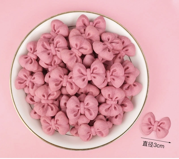 Bánh quy hình nơ màu hồng (gói 300gam).