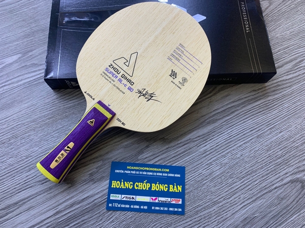 Xushchaqchaq yalangoch ayol