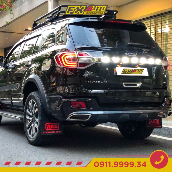 Mẫu độ Ford Everest