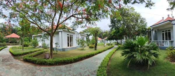 BUNGALOW HƯỚNG VƯỜN